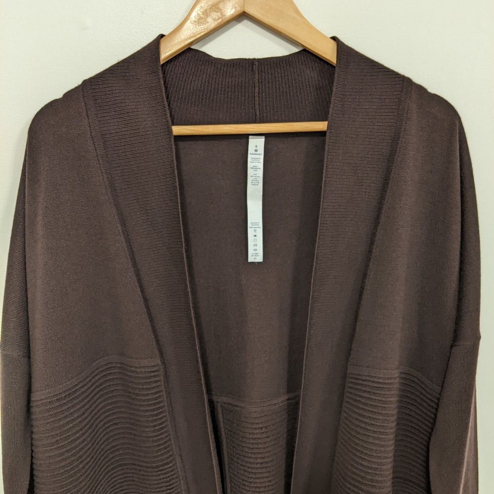 Lululemon Sit In Lotus Wrap II Black Cherry 8 - Picture 10 of 16